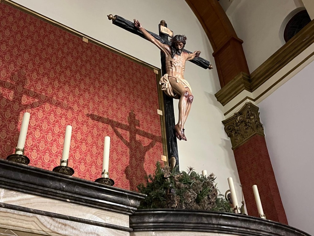 LA IMAGEN DEL CRISTO PREPARADA PARA LOS ACTOS DE SEMANA SANTA